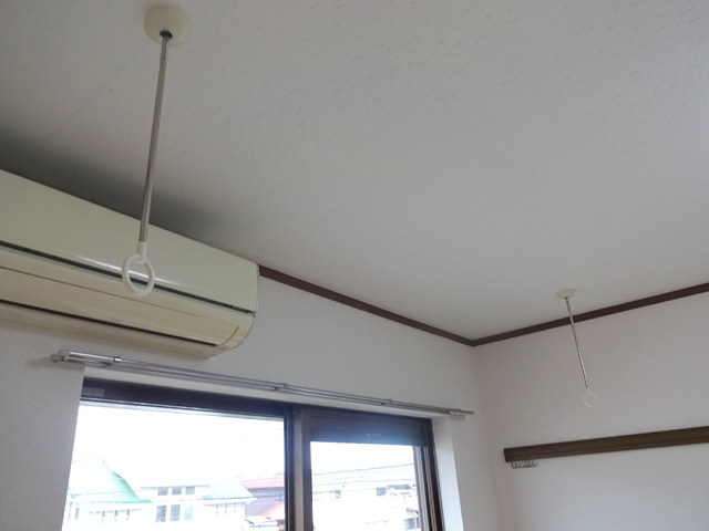 ファミール藤の内装|★あると便利な室内物干しフック★
