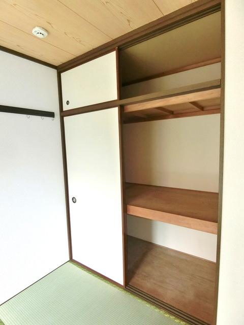 ファミール藤の収納|★収納スペース・上部も有りたっぷり入ります★