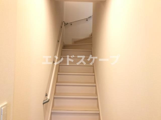 モンヴェールの内装|階段
高崎、前橋のお部屋探しはエンドスケープまで！お客様の理想お聞かせ下さい♪