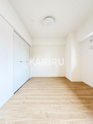 Louis Residence 弁天町の洋室