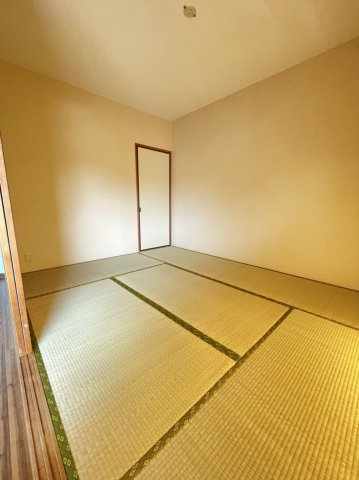グランドアビタシオン平尾の和室