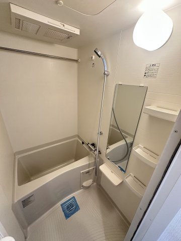 プレサンス北堀江の浴室