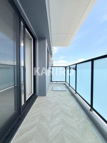 Louis Residence 弁天町のバルコニー