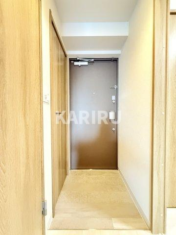 Louis Residence 弁天町の玄関