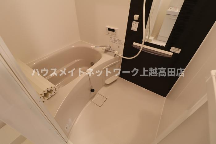 リナーシェ Ｂの浴室|浴室