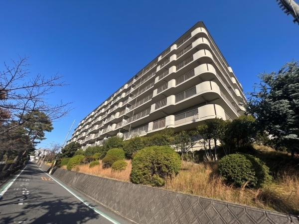 日商岩井香里ケ丘マンション