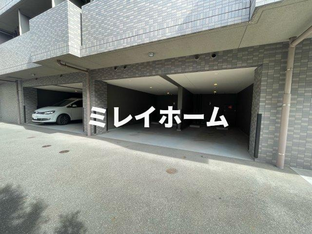 ルーブル大森西の駐車場