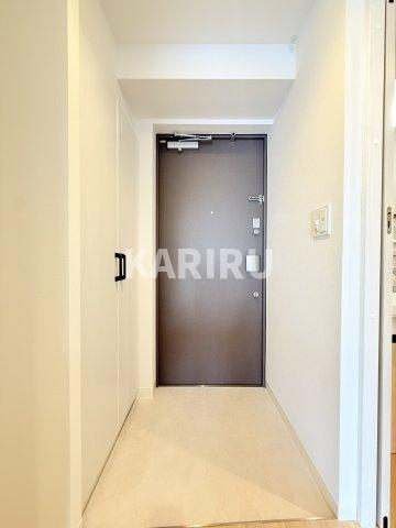 Louis Residence 弁天町の玄関