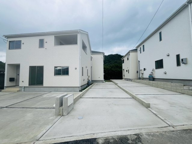♥♥南城市佐敷伊原第2-2号棟（全4棟）