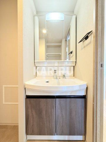 Louis Residence 弁天町の洗面所