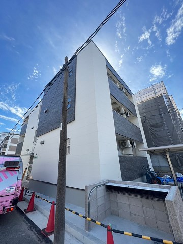 フジパレス阪急園田EASTⅢ番館の外観