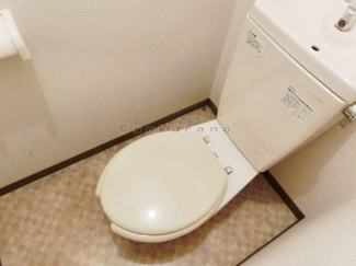 【トイレ】 | メゾンサトウ | バスルーム・トイレは独立設計で快適な毎日が過ごせます。こちらをこだわる方も多いのではないでしょうか。清潔感のある空間です。