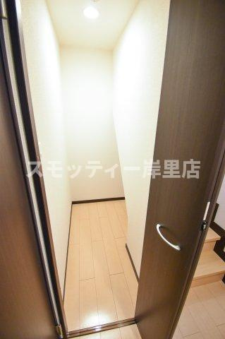 ツインフォレスト住之江Ⅱ番館の収納