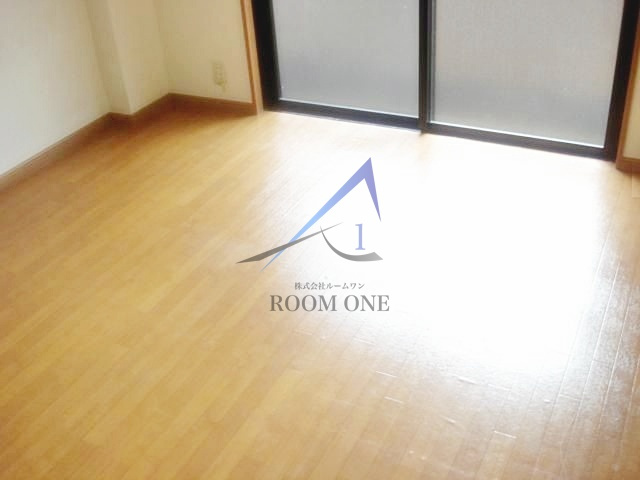 エンジョイライフの居間・リビング|洋室のお部屋です。