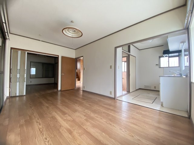 岩戸5丁目戸建の居間・リビング|居間・リビング
