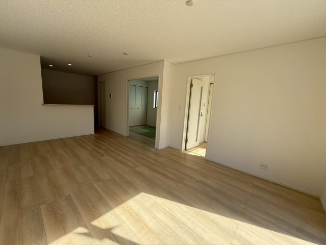 ♥♥南城市佐敷伊原第2-4号棟（全4棟）の居間・リビング