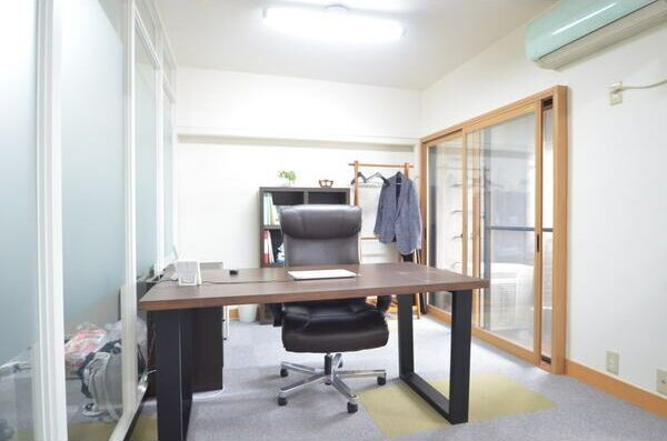 財形久屋林敬ビルの内装