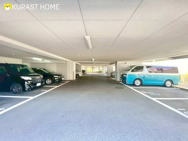 エル・パティオ桂南　7階の駐車場