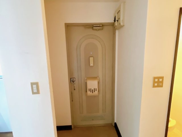 タウニーあけぼのAの玄関