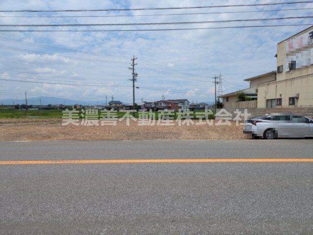 ６６５９１　岐阜市茶屋新田土地の外観