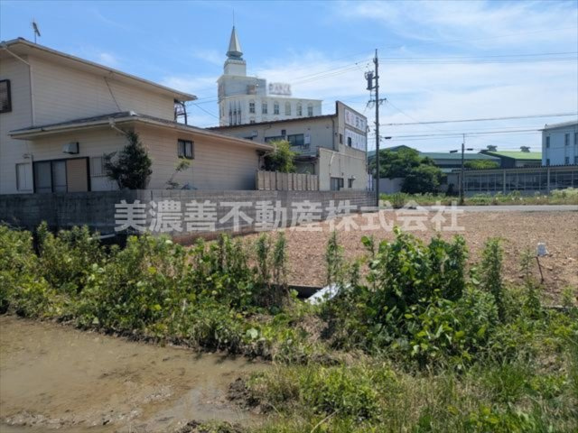 ６６５９１　岐阜市茶屋新田土地の外観