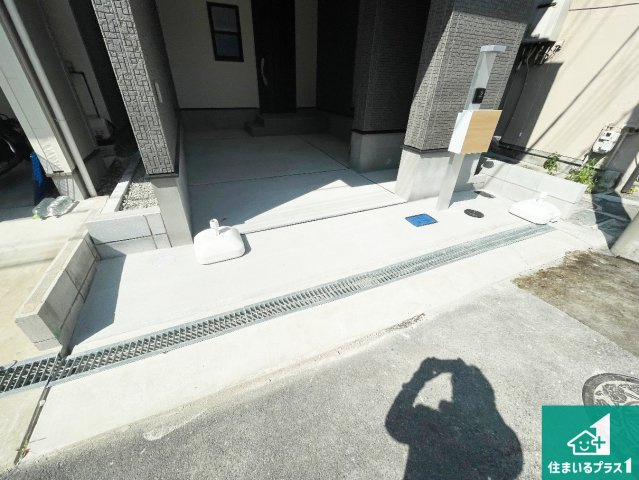 尼崎市西本町　第4期　新築一戸建ての駐車場|駐車スペース！散水栓があるので、こまめに愛車を洗えます！
