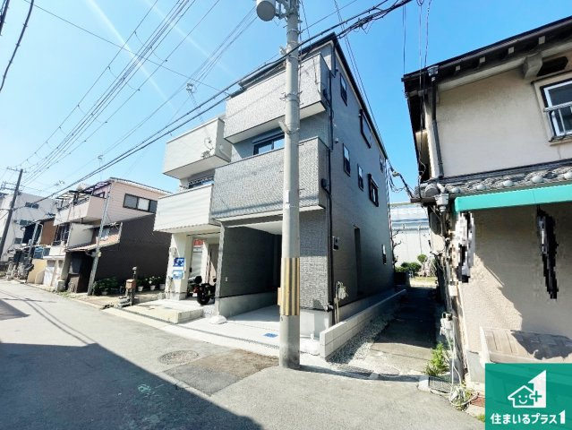 尼崎市西本町　第4期　新築一戸建ての外観|安心の10年保証！外観を美しく保ち、雨水で汚れを落とします！気になることがありましたら、お気軽にお問い合わせください！