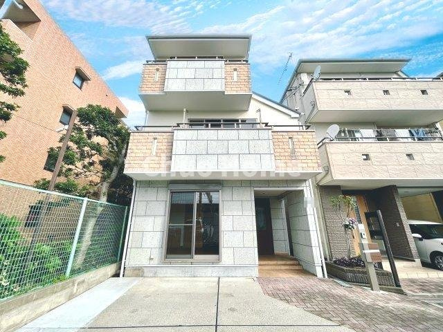 葛飾区東新小岩2丁目中古住宅の外観|2004年1月築