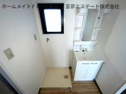 クレインストリート松本の洗面所|※反転タイプのお部屋の写真