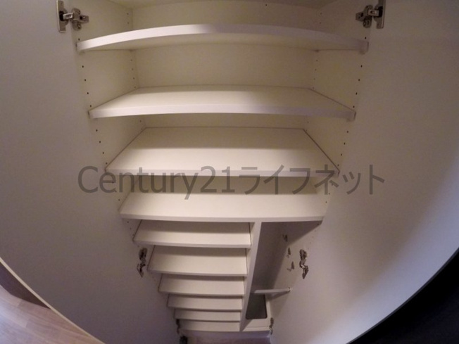 【玄関】 | プレサンス扇町駅前