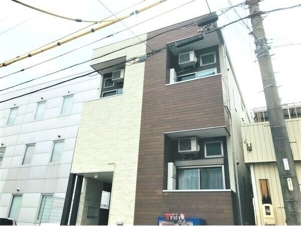 アジュール鶴舞の外観