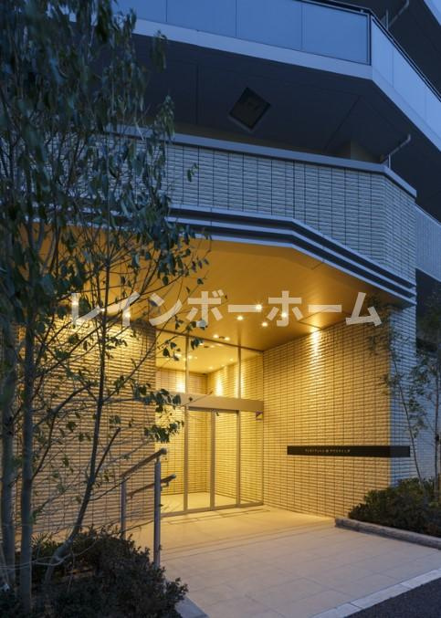 特典：仲介手数料が無料です!!のエントランス|建物の内部です
