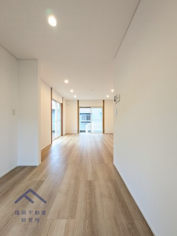 宗像市自由ヶ丘南３丁目　戸建ての居間・リビング