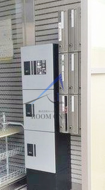 プレッソ新井のその他共用部分|宅配ボックスと集合ポストです。