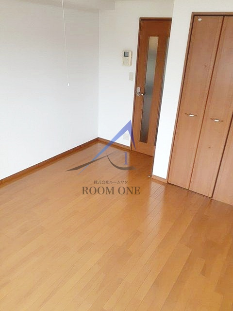 プレッソ新井の居間・リビング|洋室のお部屋です。