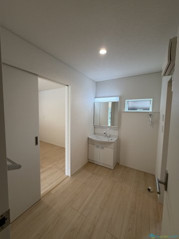 秦野市渋沢第31　新築戸建　全1棟1号棟の洗面所