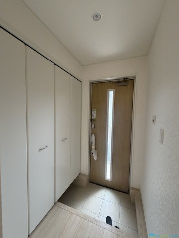 秦野市渋沢第31　新築戸建　全1棟1号棟の玄関