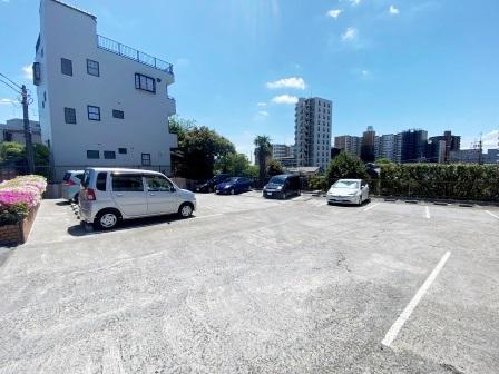 パークヒルズ武蔵浦和の駐車場