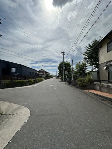 中古住宅　河渡の前面道路含む現地写真