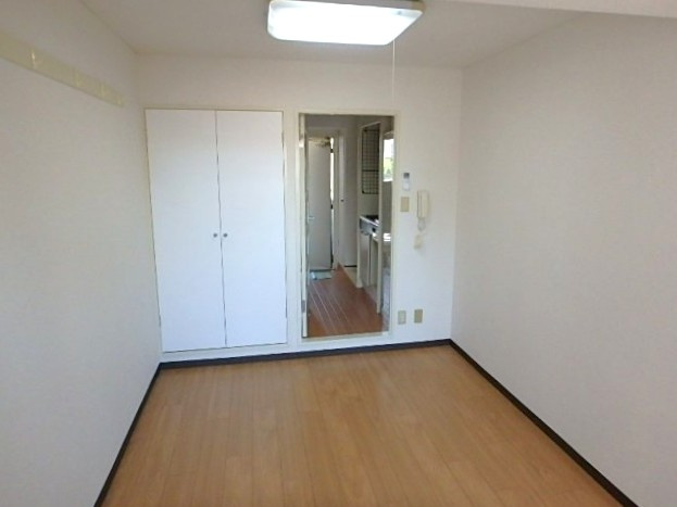 パールマンション白山の洋室|※写真は同タイプの別室になります
