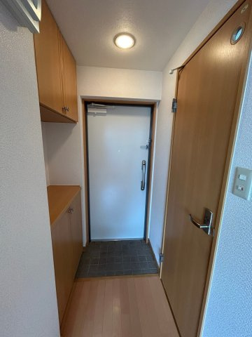 アスライフ宝塚山本ガーデンの玄関|きれいな玄関です