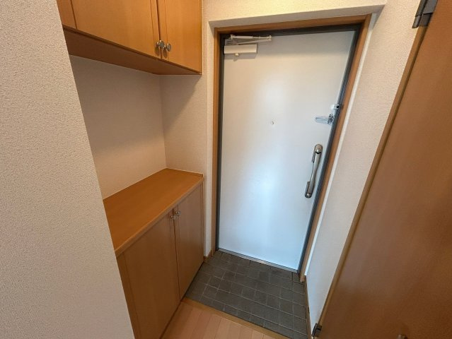 アスライフ宝塚山本ガーデンの玄関|ゆったりとした玄関です