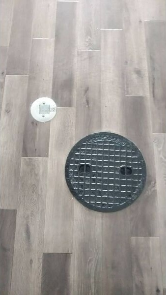 ストーク若水の内装