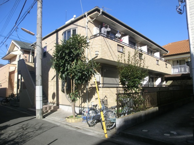 アマービレストの外観|閑静な住宅地にあるハイツです。