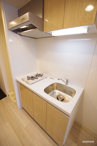 スプランディッド難波WEST 仲介手数料無料のキッチン