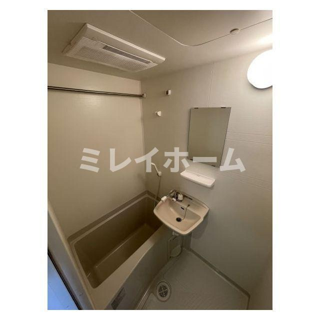スペーシア梅屋敷の浴室