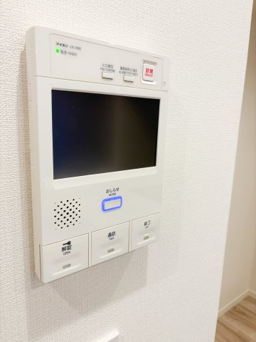 グランシティ葛西Ⅱの防犯設備|グランシティ葛西Ⅱ：ＴＶモニター付きインターホンが付いています！