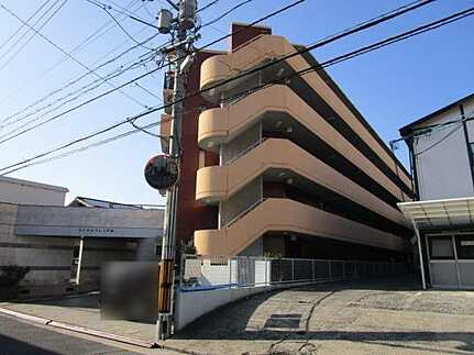 ロイヤルパレス戸坂の外観