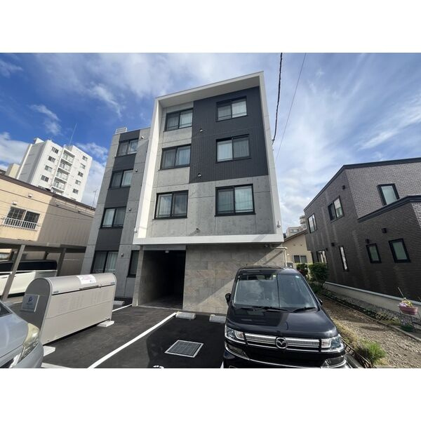 LIISA円山裏参道の画像