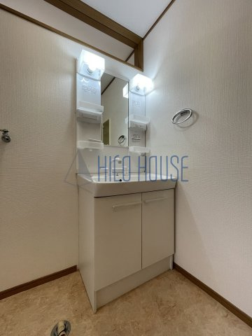 今成3丁目戸建の洗面所